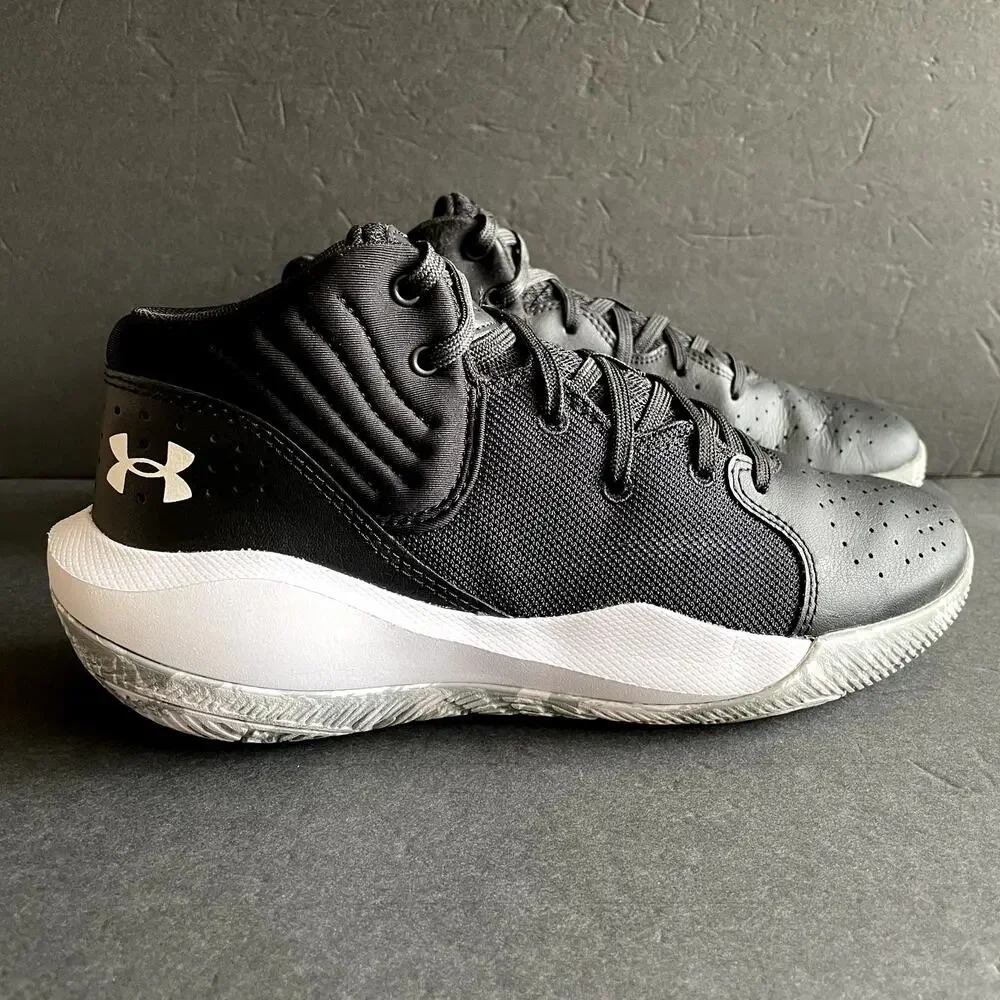 Under Armour black white